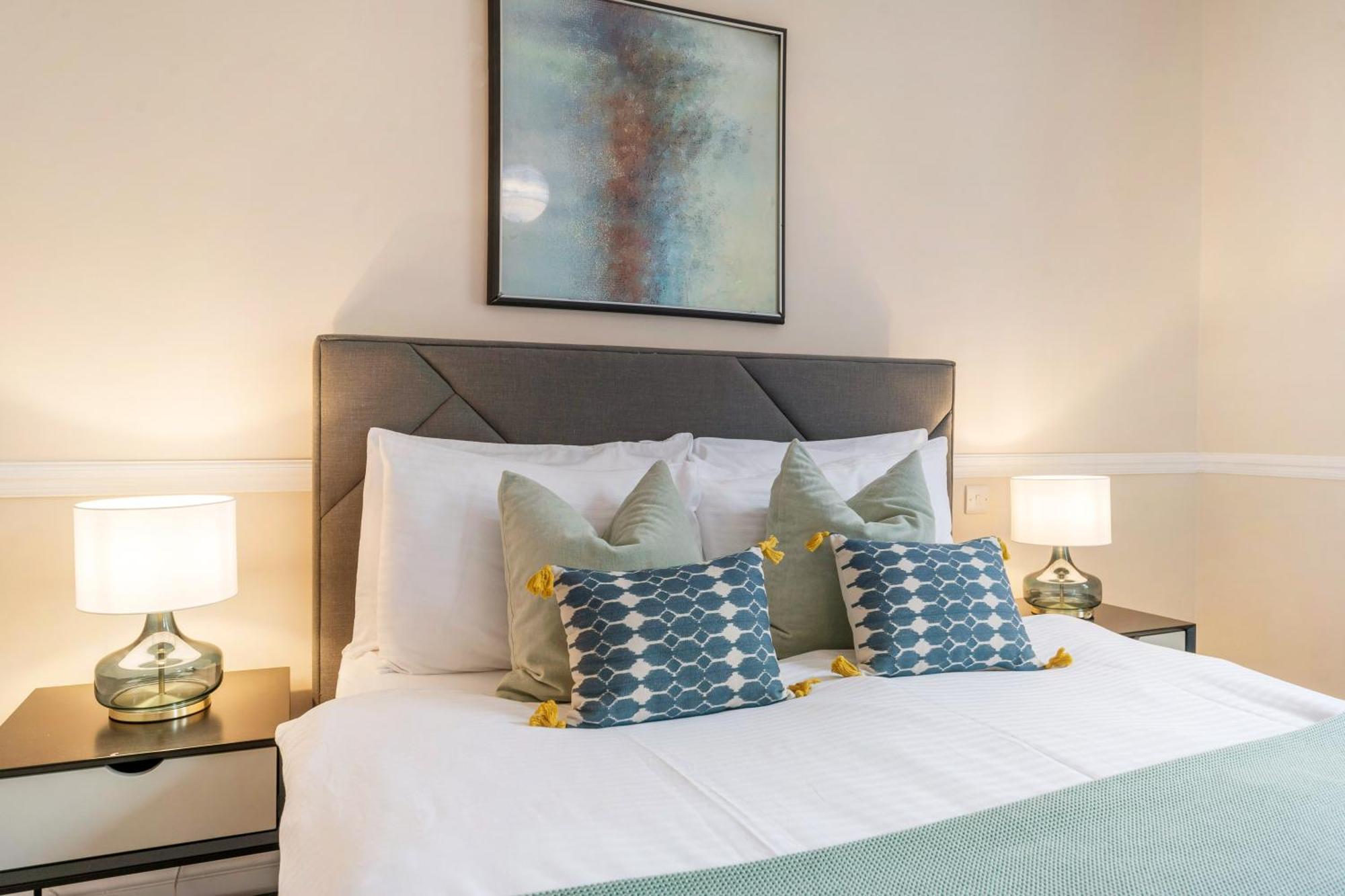 Spectacular 3 Bed In Berkeley Sq Mayfair Londýn Exteriér fotografie