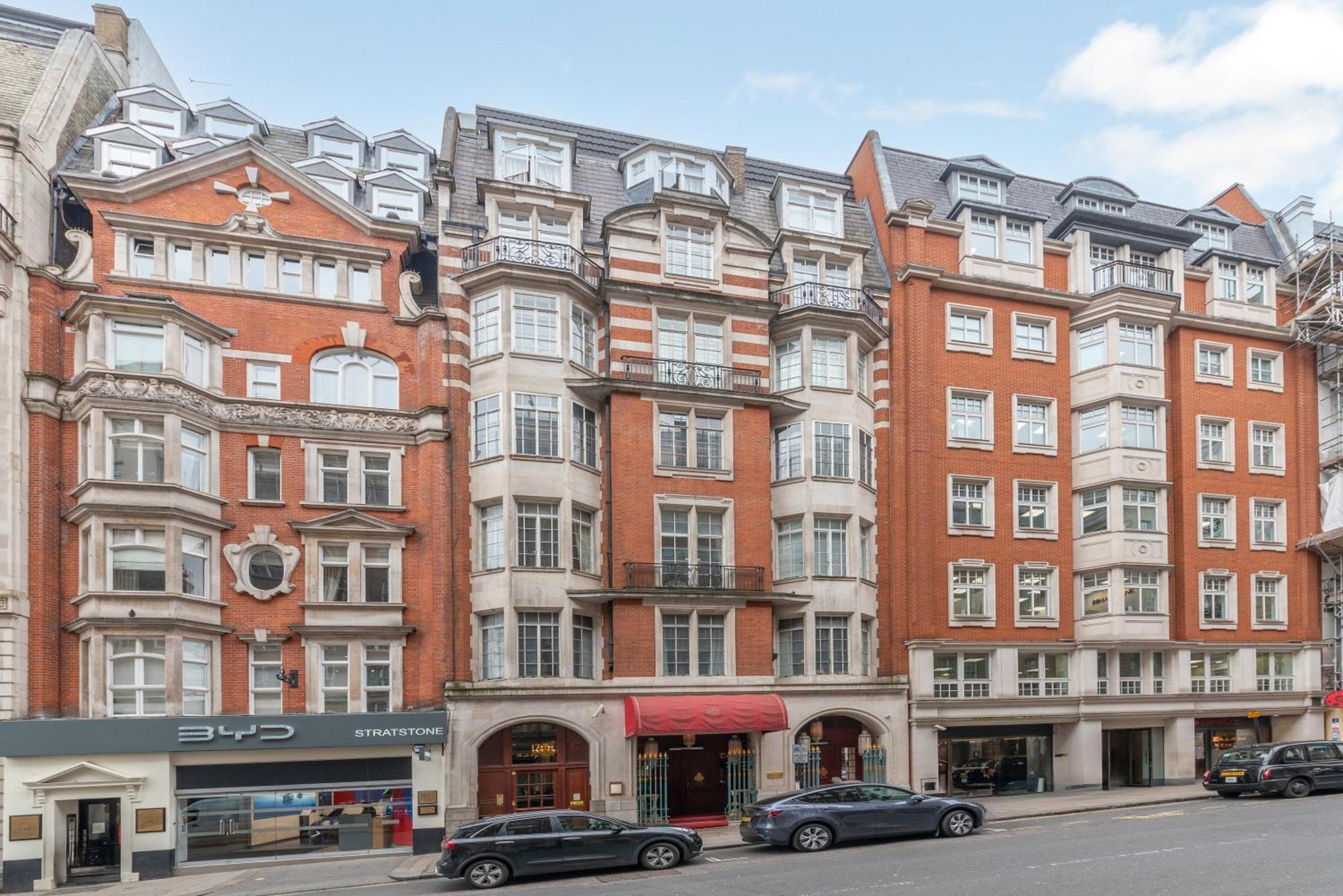 Spectacular 3 Bed In Berkeley Sq Mayfair Londýn Exteriér fotografie